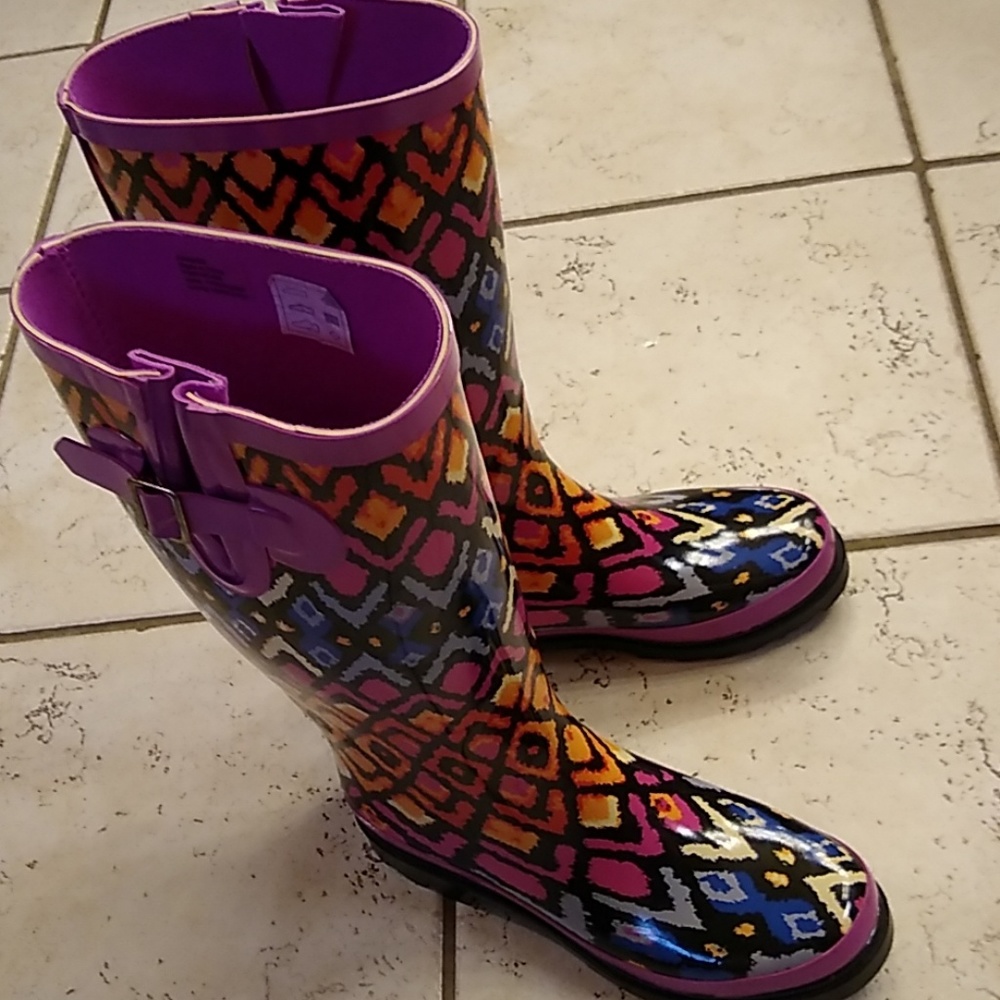 Bright and Fun Womens Rainboots - size 9